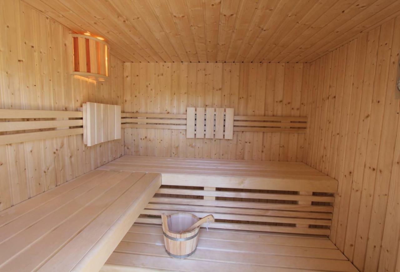 Au Mont Chez Nous # Jacuzzi & Sauna # Pontorson Buitenkant foto