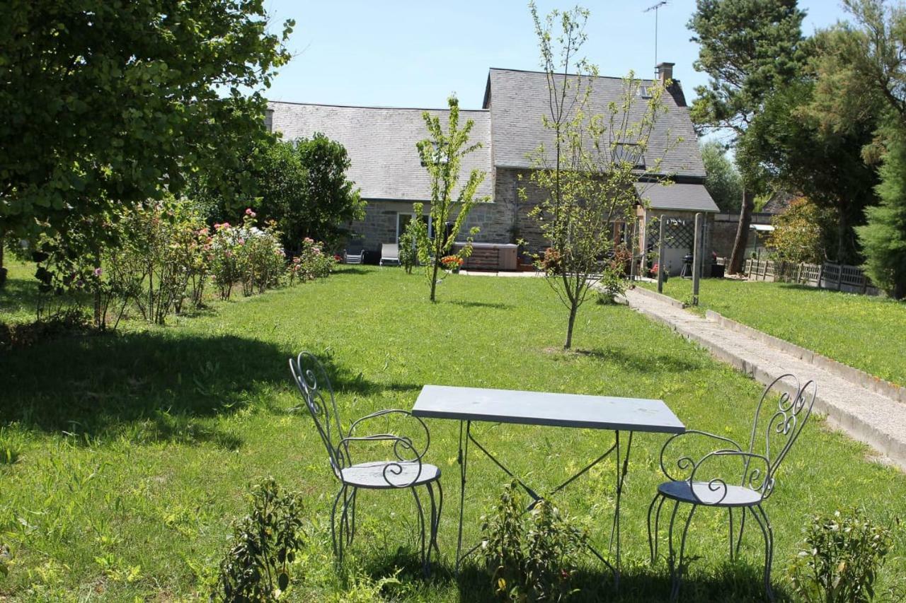 Au Mont Chez Nous # Jacuzzi & Sauna # Pontorson Buitenkant foto
